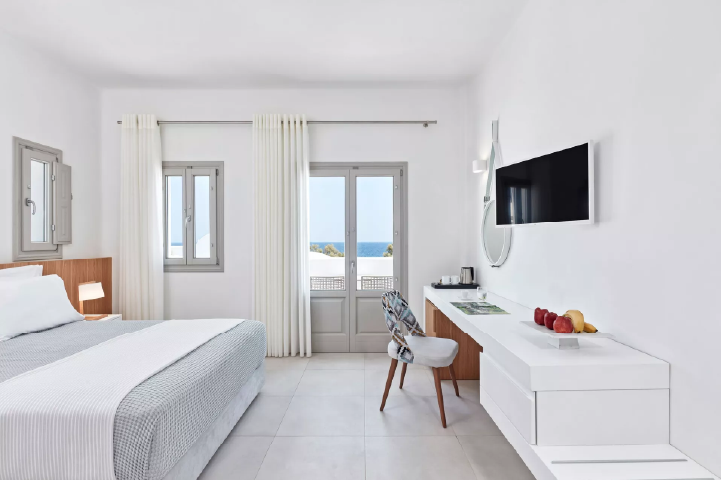 Costa Grand Hotel