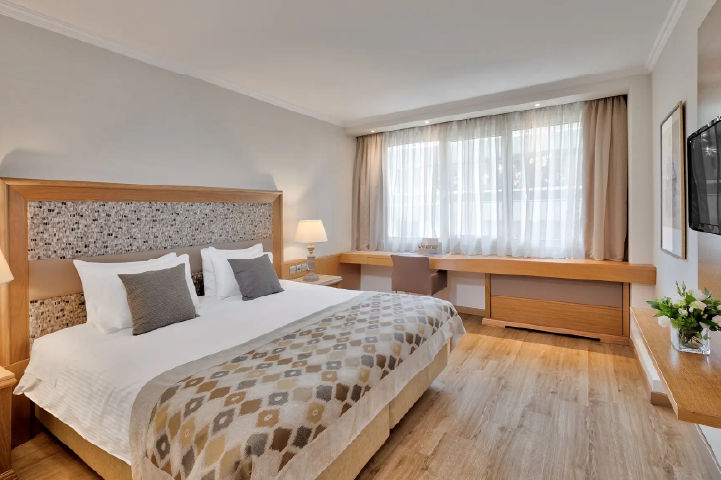Divani Caravel