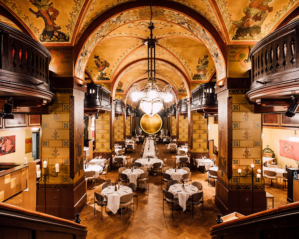 伯恩百年地窖餐廳